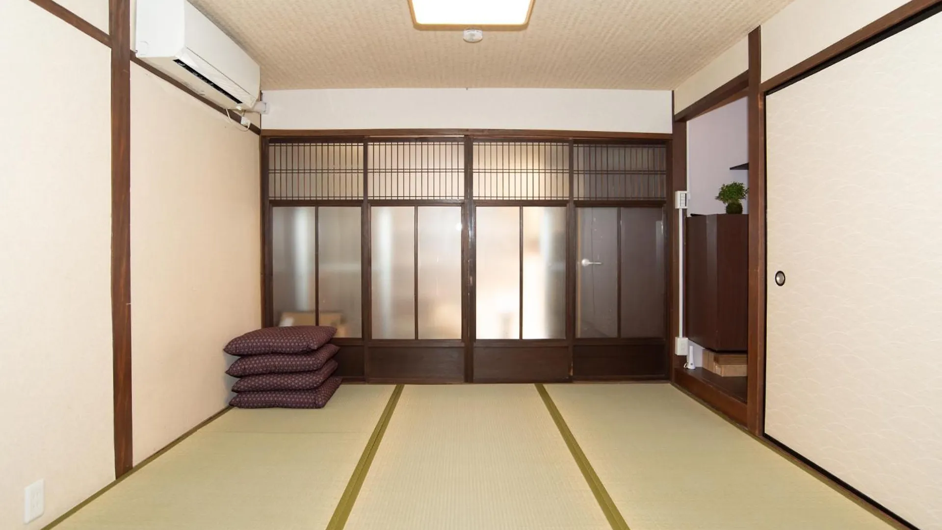 Kyoto Central Base Apartment